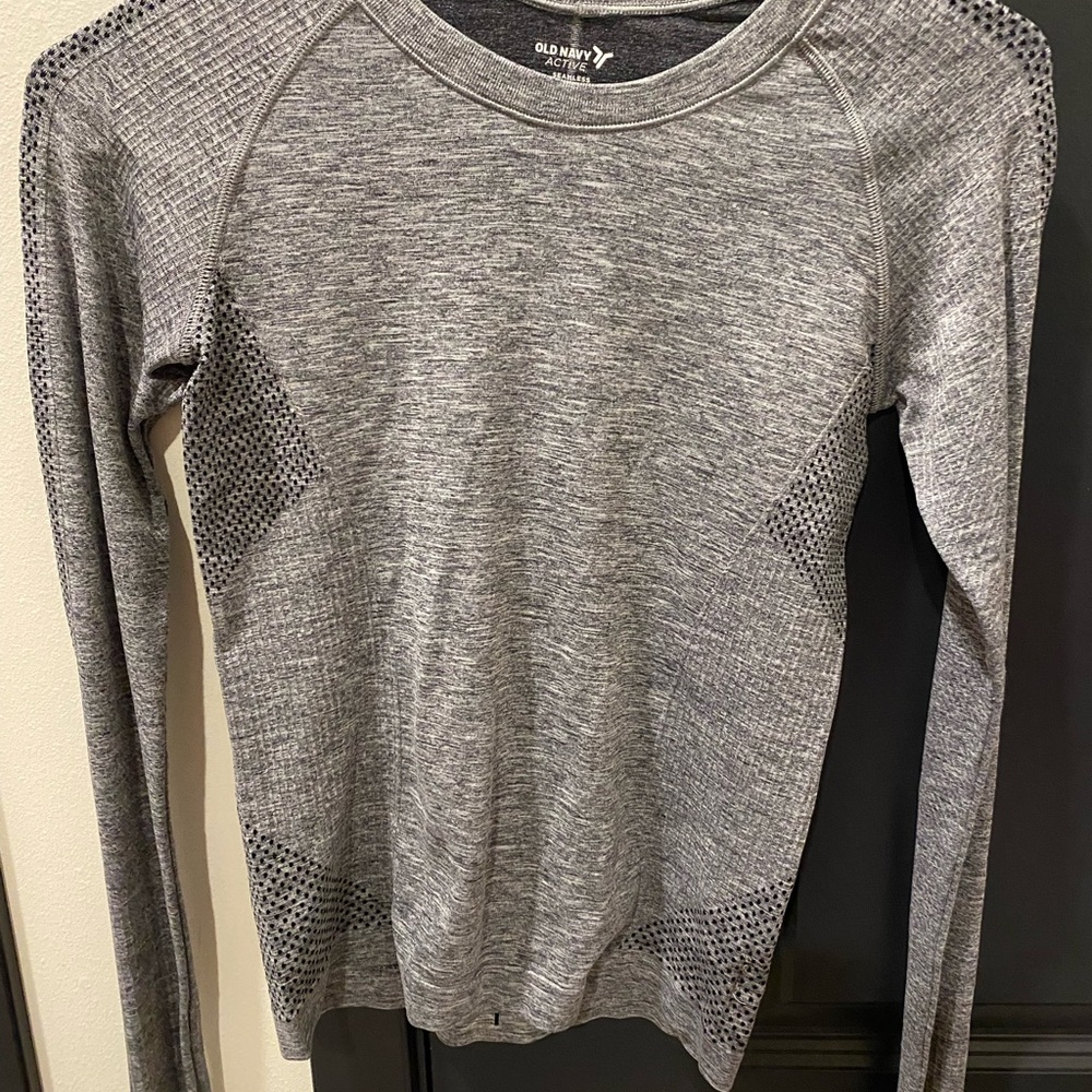 Old Navy Gray Raglan Long Sleeve Fitted Sweatshirt